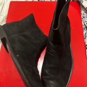 Gorgeous Size 13 John Varvatos NYC Back Zip Boot
